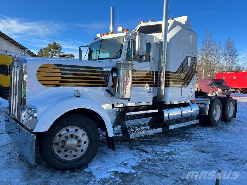 Kenworth W 900 L Vilcēji
