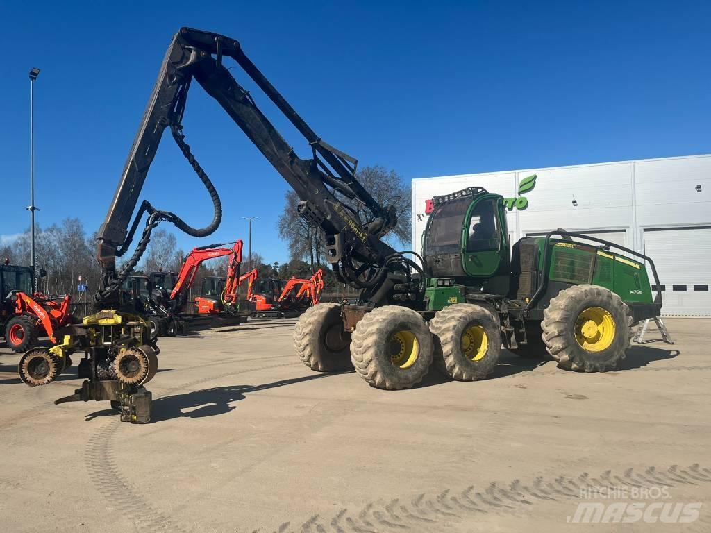 John Deere 1470 E Harvesteri