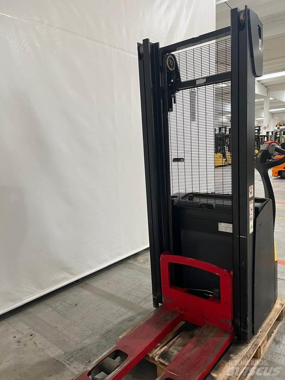 Hyster S1.2 Krautnētāji