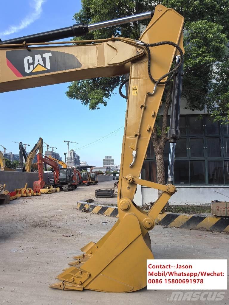 CAT 320D2 Kāpurķēžu ekskavatori