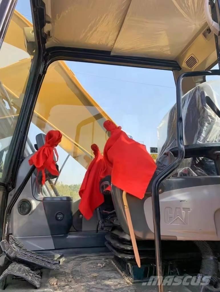 CAT 324 D Kāpurķēžu ekskavatori