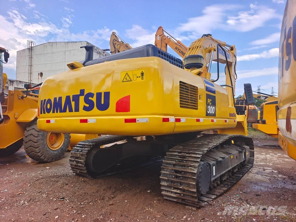 Komatsu PC 300-7 Kāpurķēžu ekskavatori