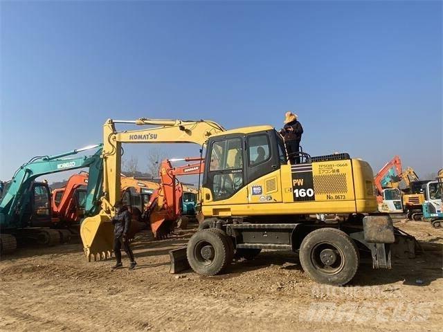Komatsu PW160 Kāpurķēžu ekskavatori