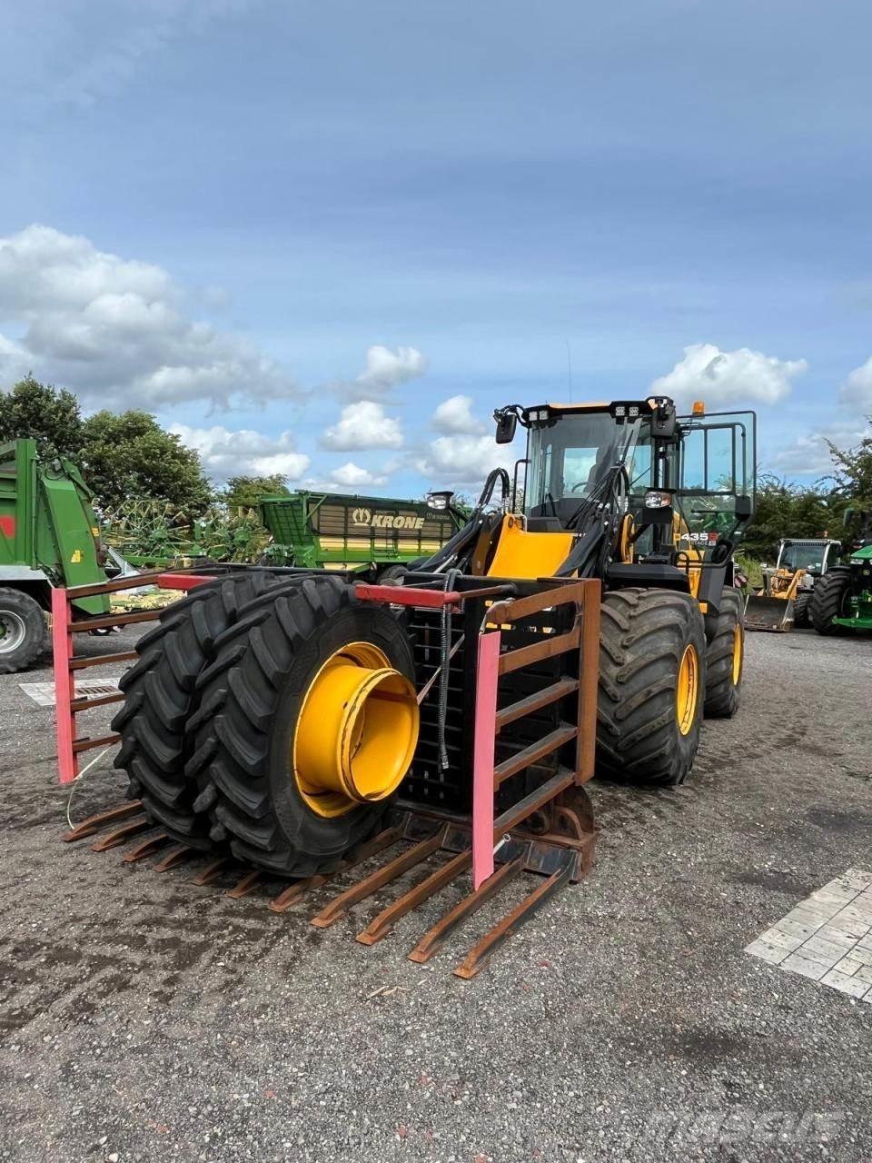 JCB 435 S Iekrāvēji uz riteņiem