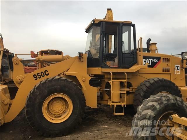 CAT 950C Iekrāvēji uz riteņiem