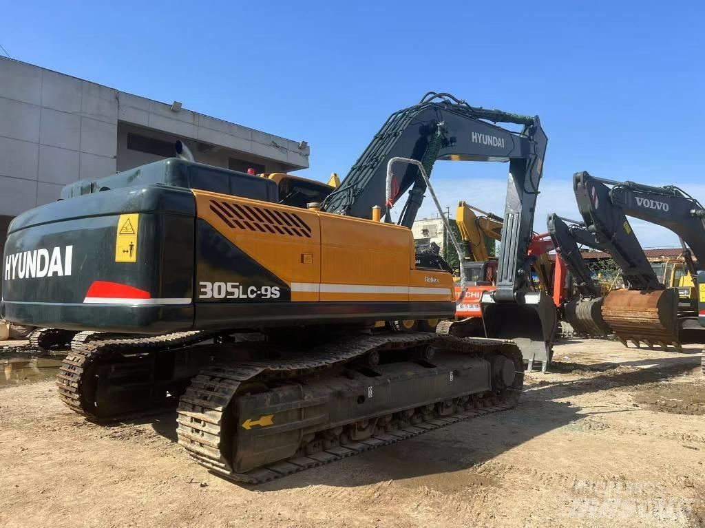 Hyundai Robex 305 LC Kāpurķēžu ekskavatori