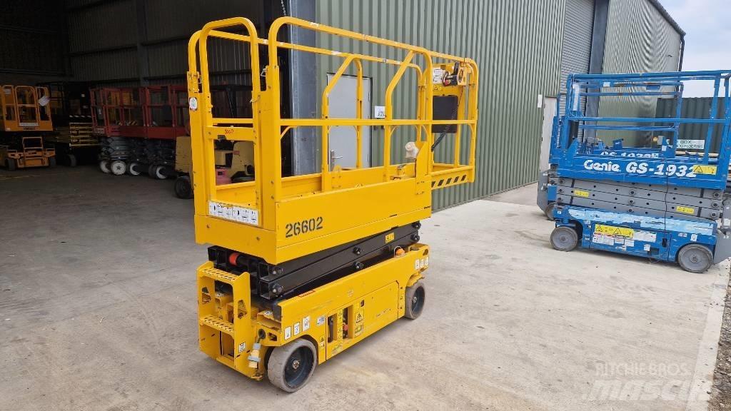 JCB S 1530 E Šķerveida pacēlāji