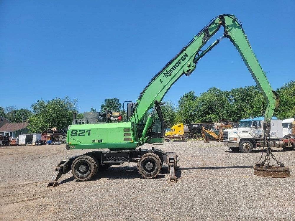 Sennebogen 821 Industriālie iekrāvēji