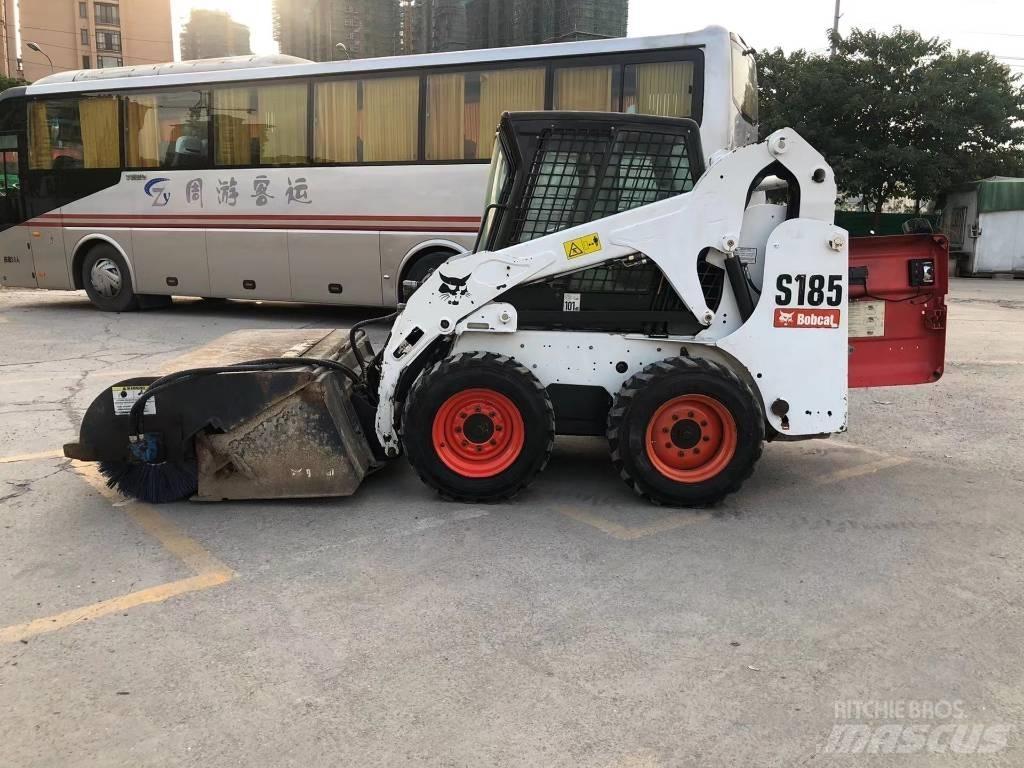Bobcat S185 Lietoti riteņu kompaktiekrāvēji
