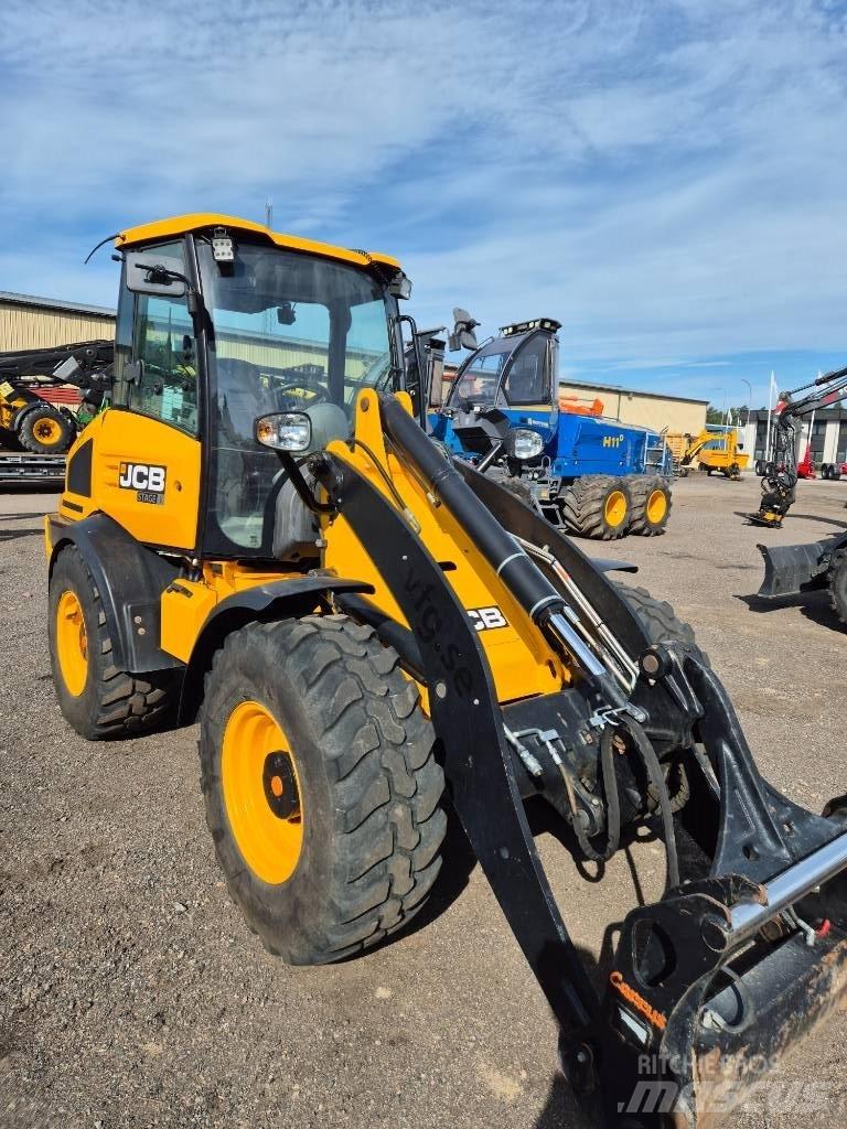 JCB 409 Iekrāvēji uz riteņiem