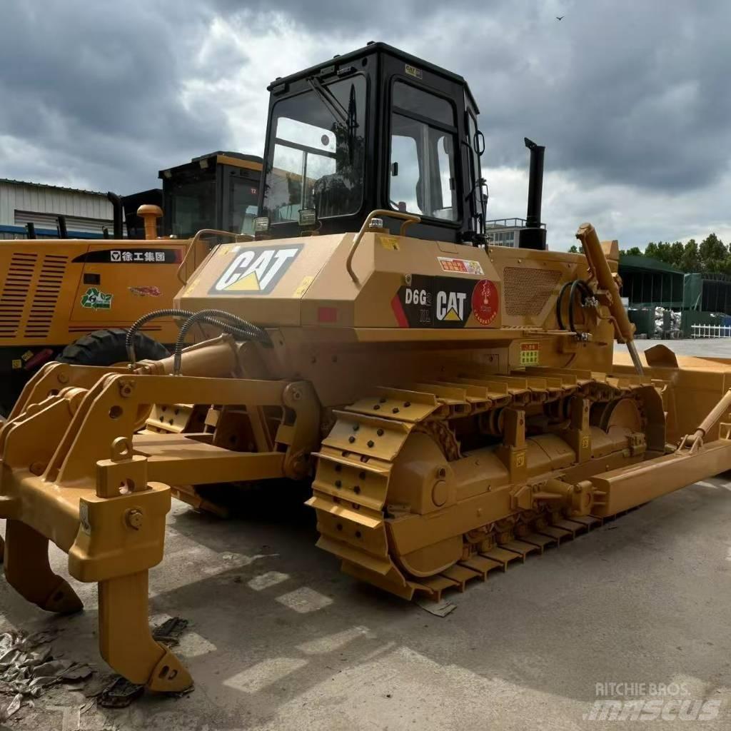 CAT D 6 G Kāpurķēžu buldozeri