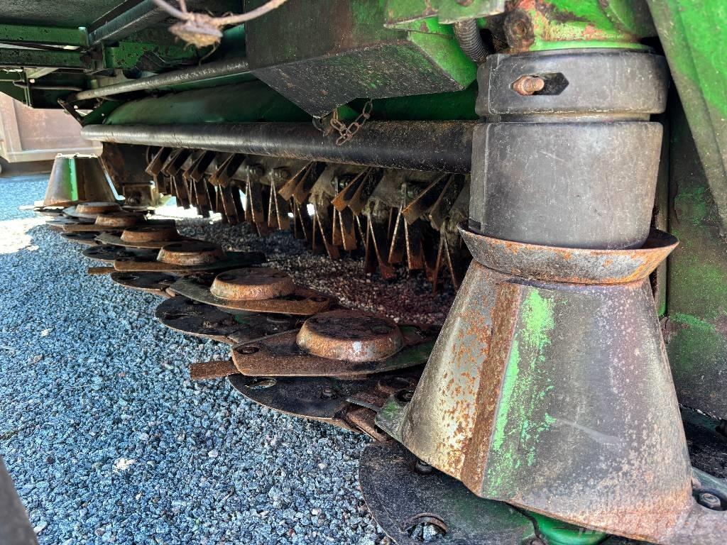 John Deere 131 Pļaujmašīnas ar kondicionieri