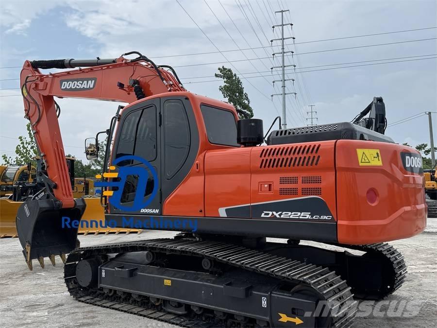 Doosan DX 225 LC-9C Kāpurķēžu ekskavatori