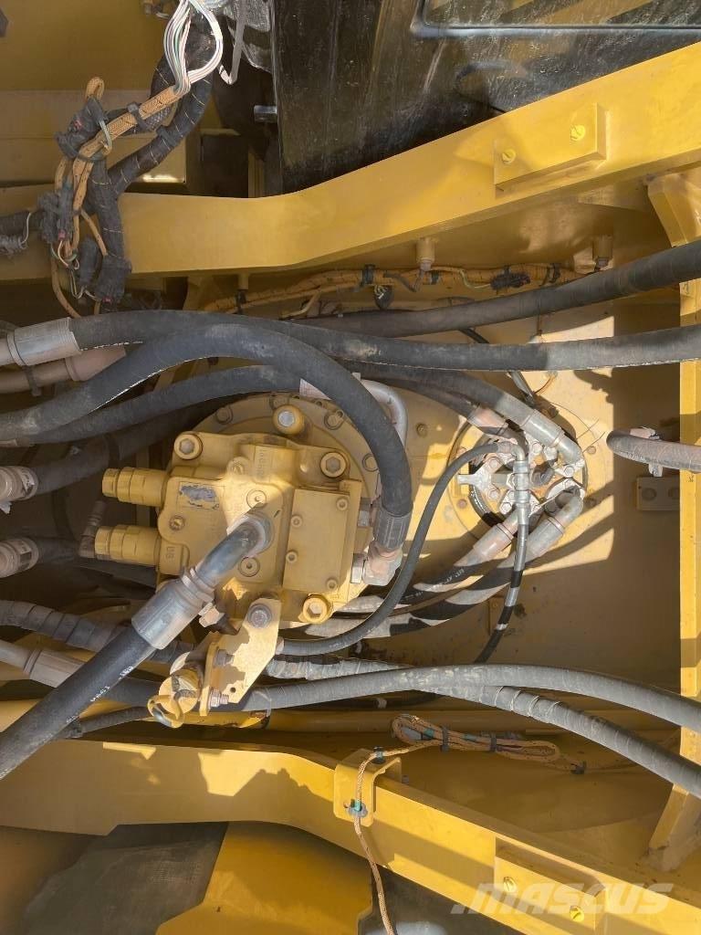 CAT CAT330GC Vidēja lieluma ekskavatori 7 t - 12 t