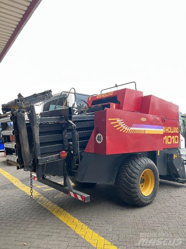 New Holland D 1010 Ķīpu preses