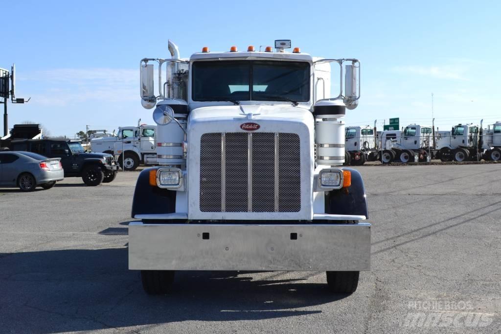 Peterbilt 367 Vilcēji