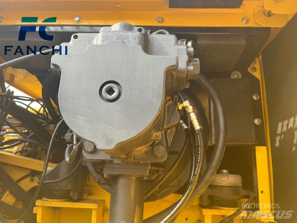 Komatsu PC 450-8 Kāpurķēžu ekskavatori