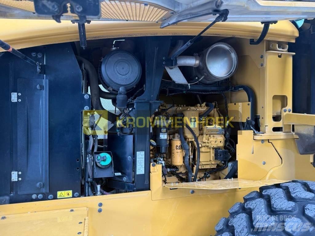 CAT 924 K Iekrāvēji uz riteņiem