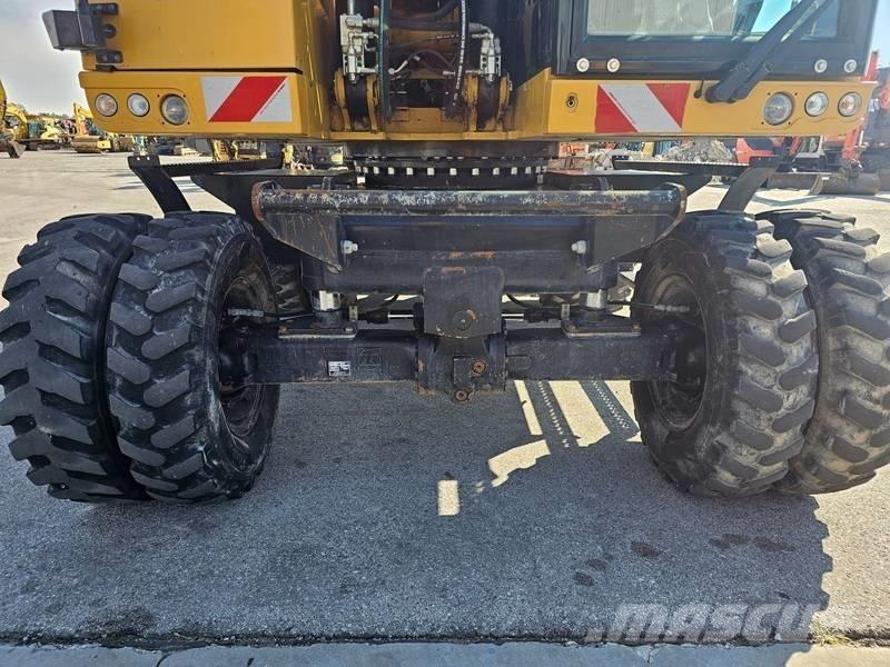 CAT M320F Ekskavatori uz riteņiem