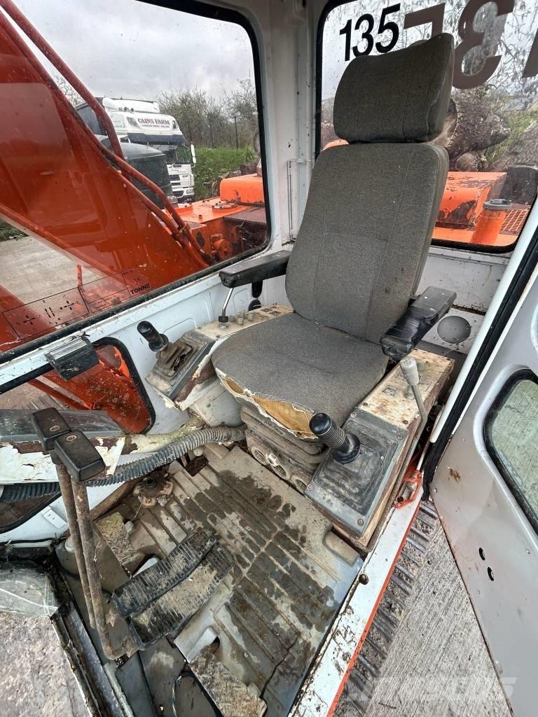 Daewoo DH 130 Kāpurķēžu ekskavatori