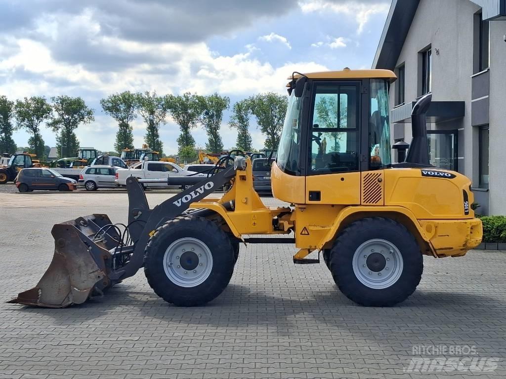 Volvo L 30 G Iekrāvēji uz riteņiem