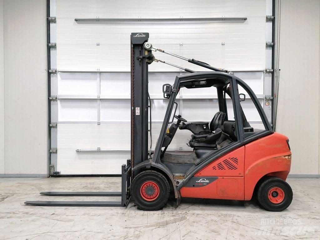 Linde H30D-02 Tehnika ar dīzeļa dzinēju