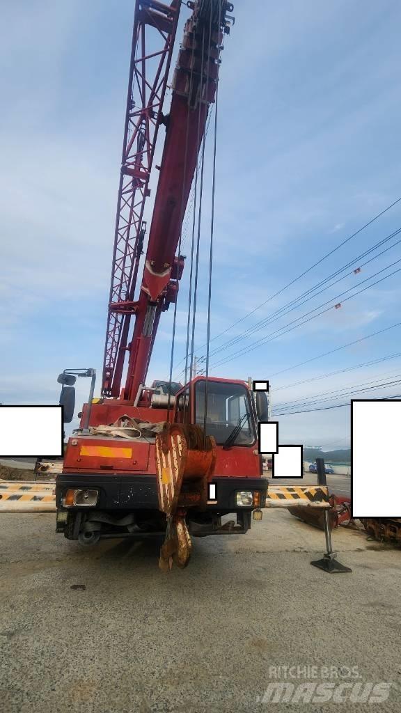 Liebherr LTM 1055-1 Visurgājēji celtņi