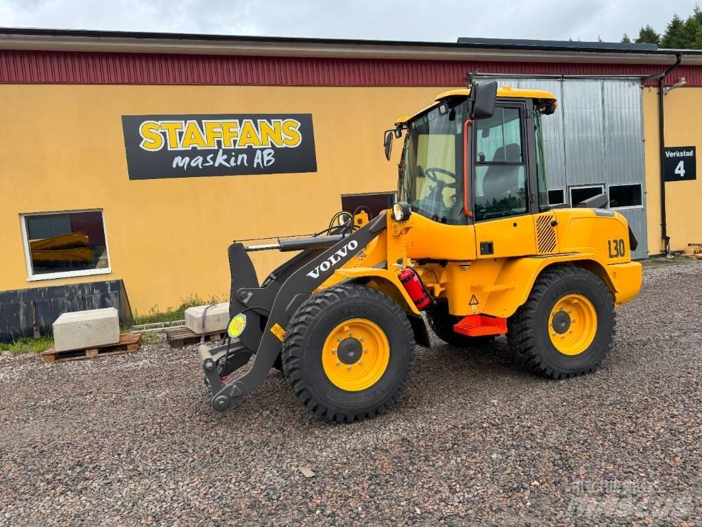 Volvo L 30 HS Iekrāvēji uz riteņiem