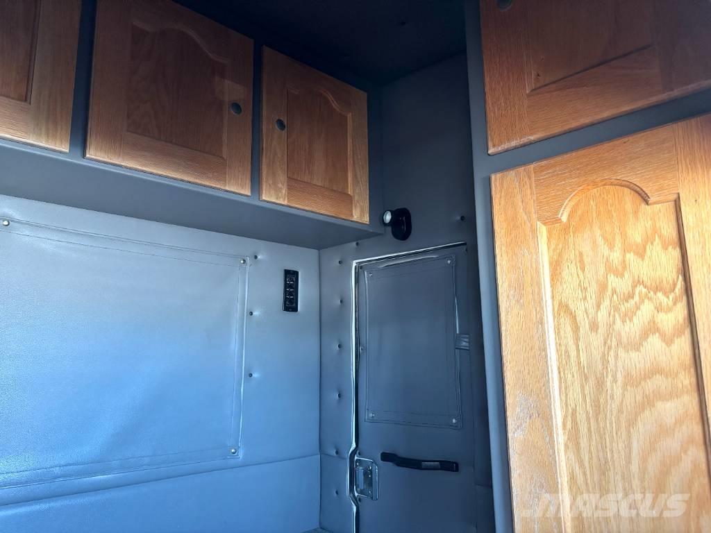 Mack Titan TD 713 Vilcēji