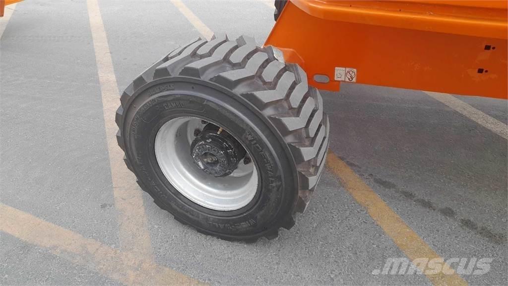 JLG 450AJSII Strēles pacēlāji