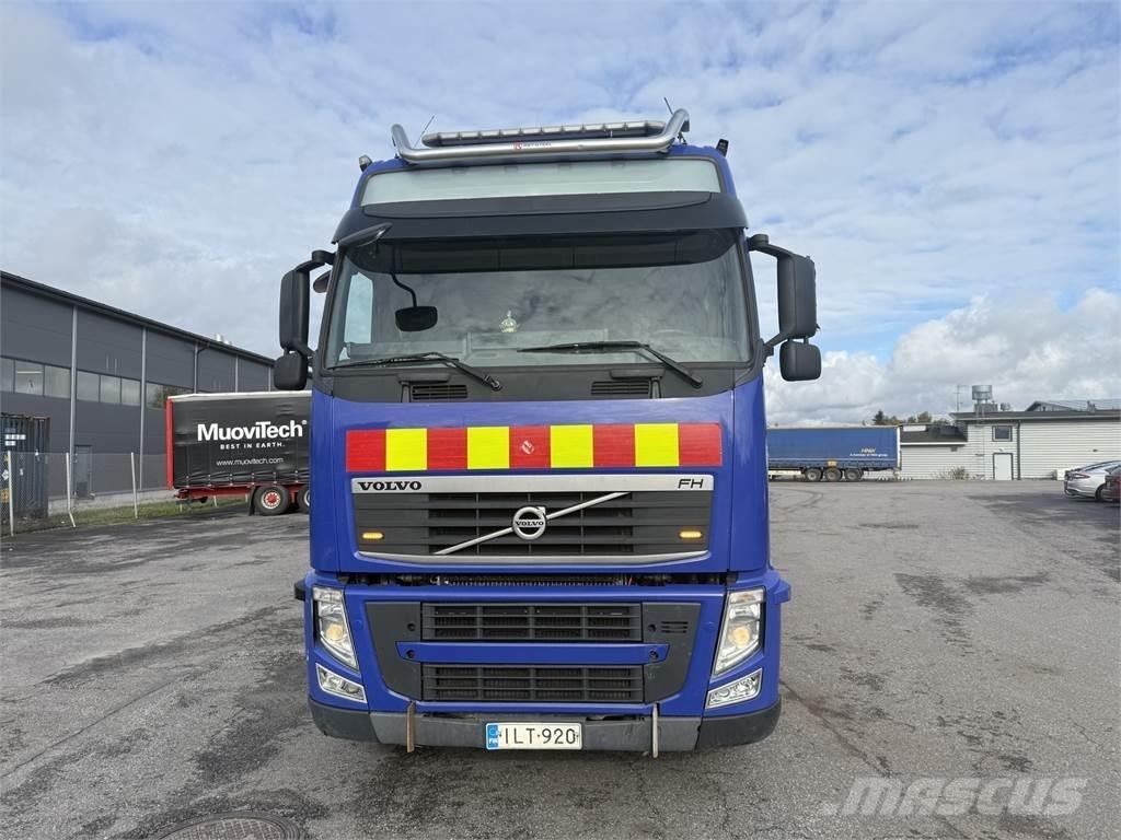 Volvo FH 540 8X4 Treileri ar āķi