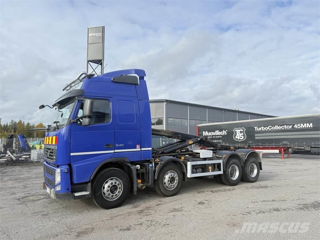 Volvo FH 540 8X4 Treileri ar āķi
