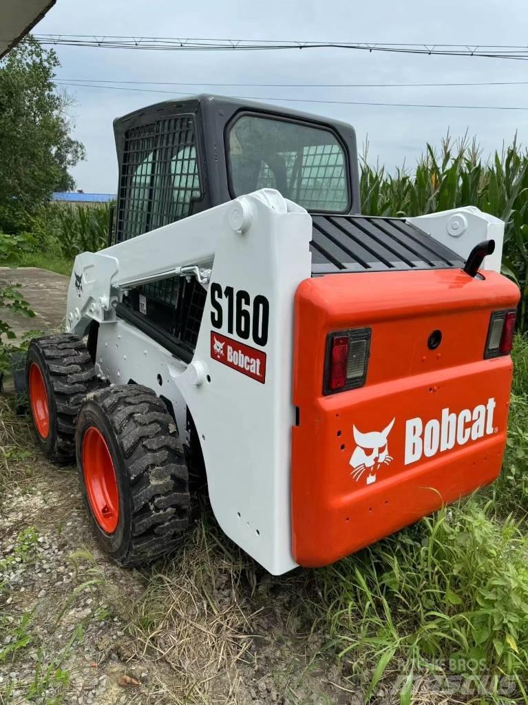 Bobcat S160 Lietoti riteņu kompaktiekrāvēji