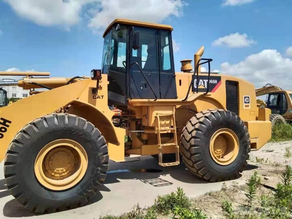 CAT 966h Iekrāvēji uz riteņiem