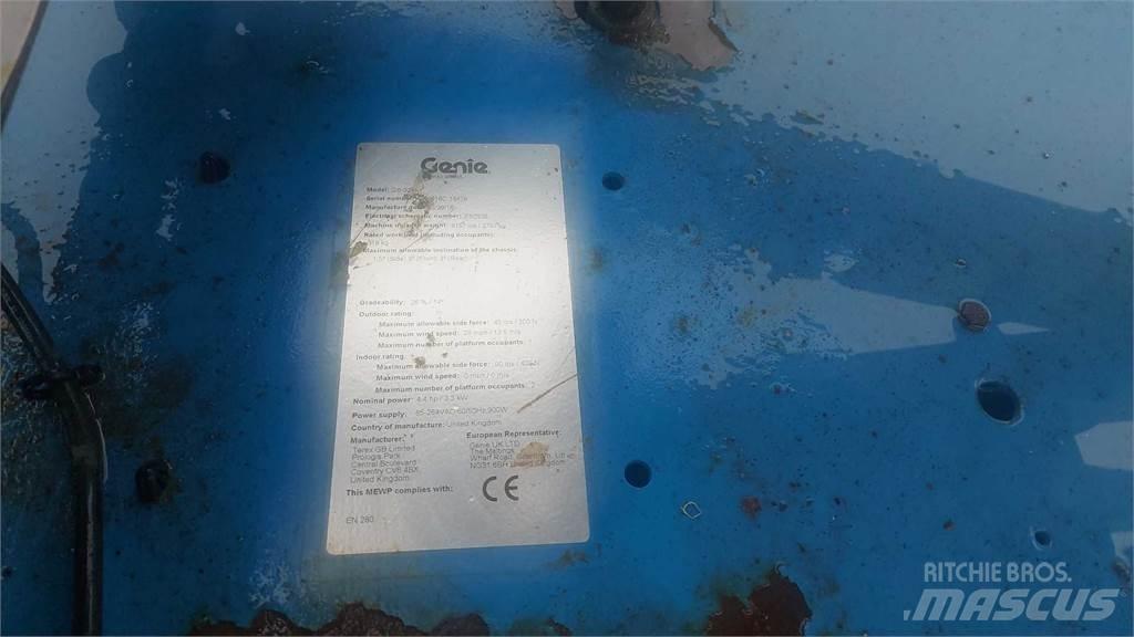 Genie GS3246 Šķerveida pacēlāji