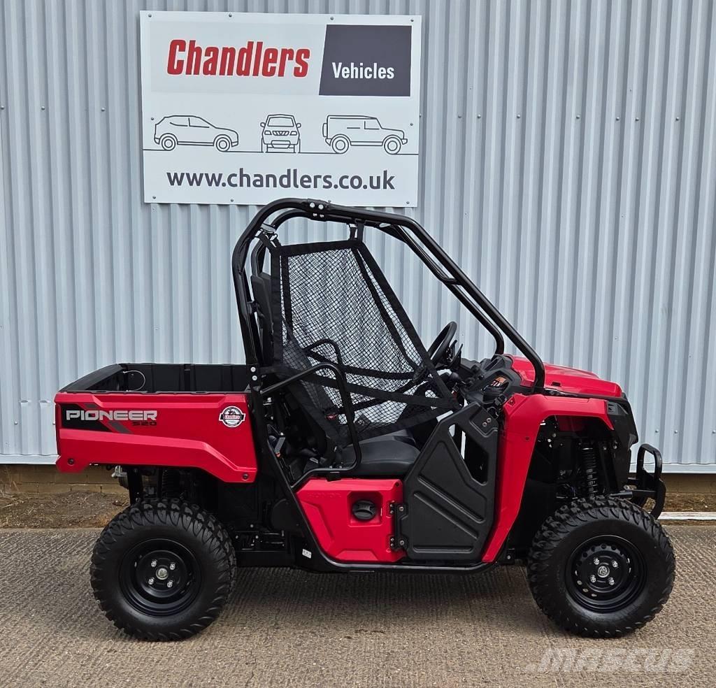 Honda Pioneer Komunālās mašīnas