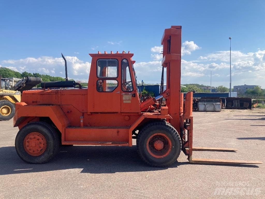 Ljungby 12 ton Tehnika ar dīzeļa dzinēju