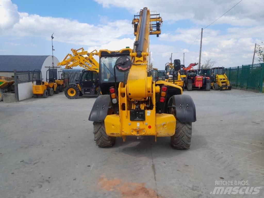 JCB 540-140 Hi Viz Teleskopiskie manipulatori