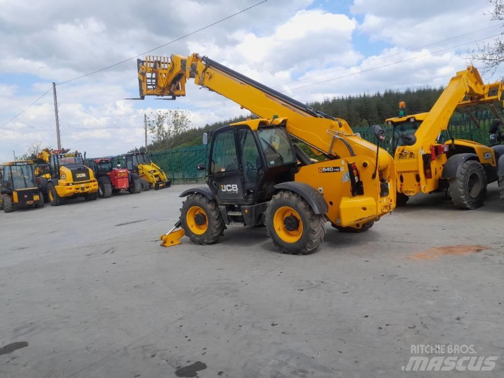 JCB 540-140 Hi Viz Teleskopiskie manipulatori