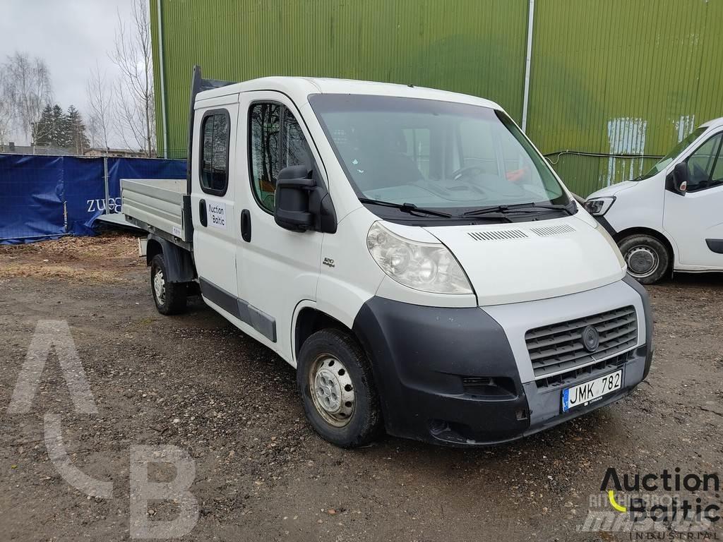 Fiat Ducato Vieglais kravas automobilis/izkraušana no sāniem