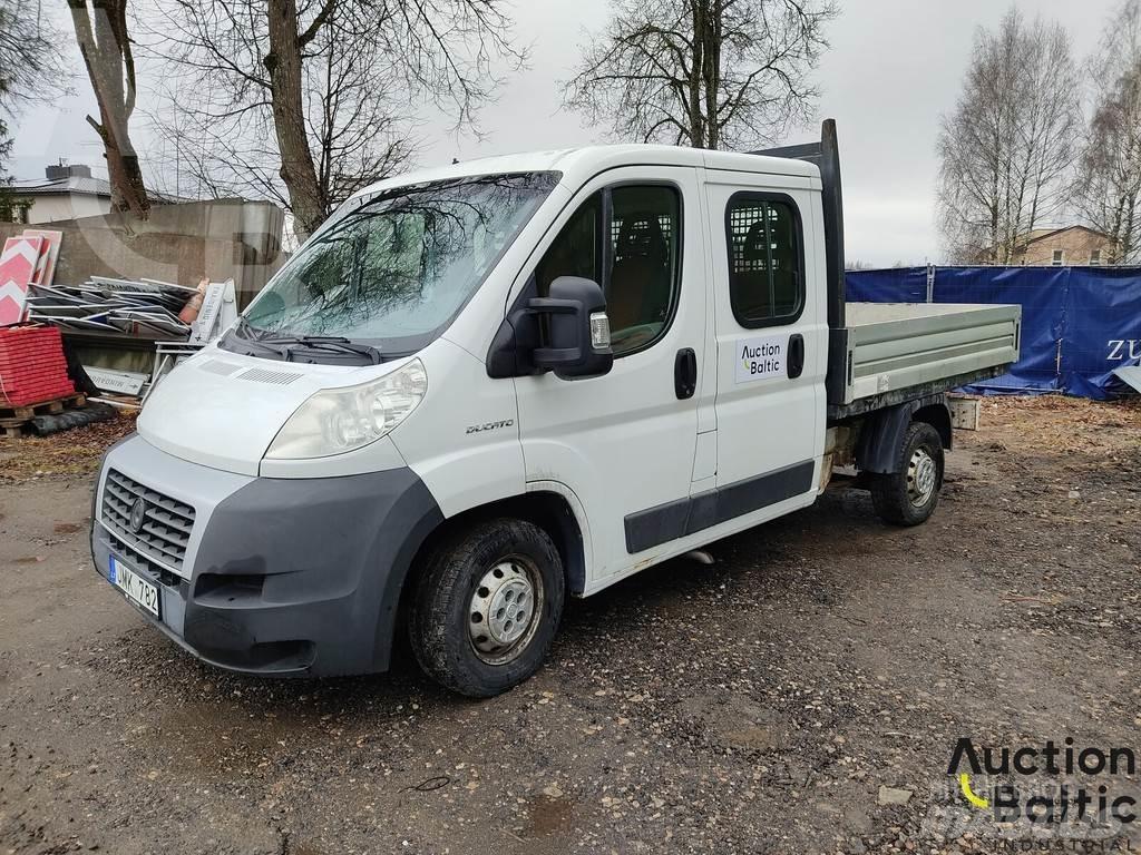 Fiat Ducato Vieglais kravas automobilis/izkraušana no sāniem