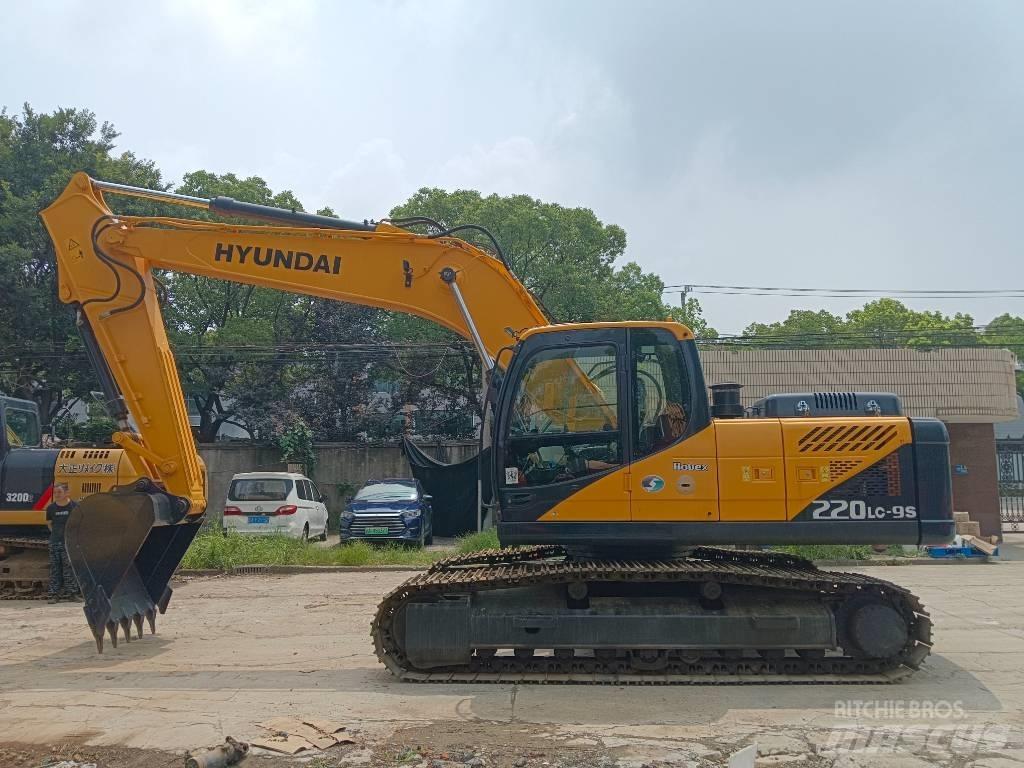 Hyundai R220LC-9S Kāpurķēžu ekskavatori