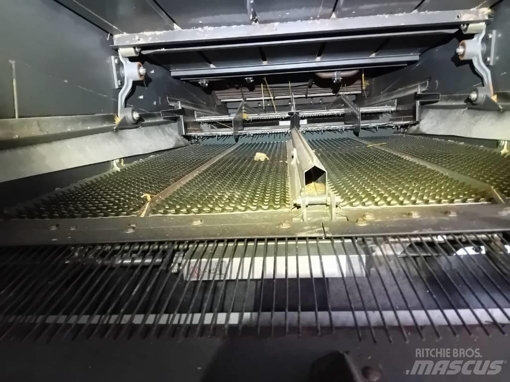 CLAAS Lexion 530 Ražas novākšanas kombaini