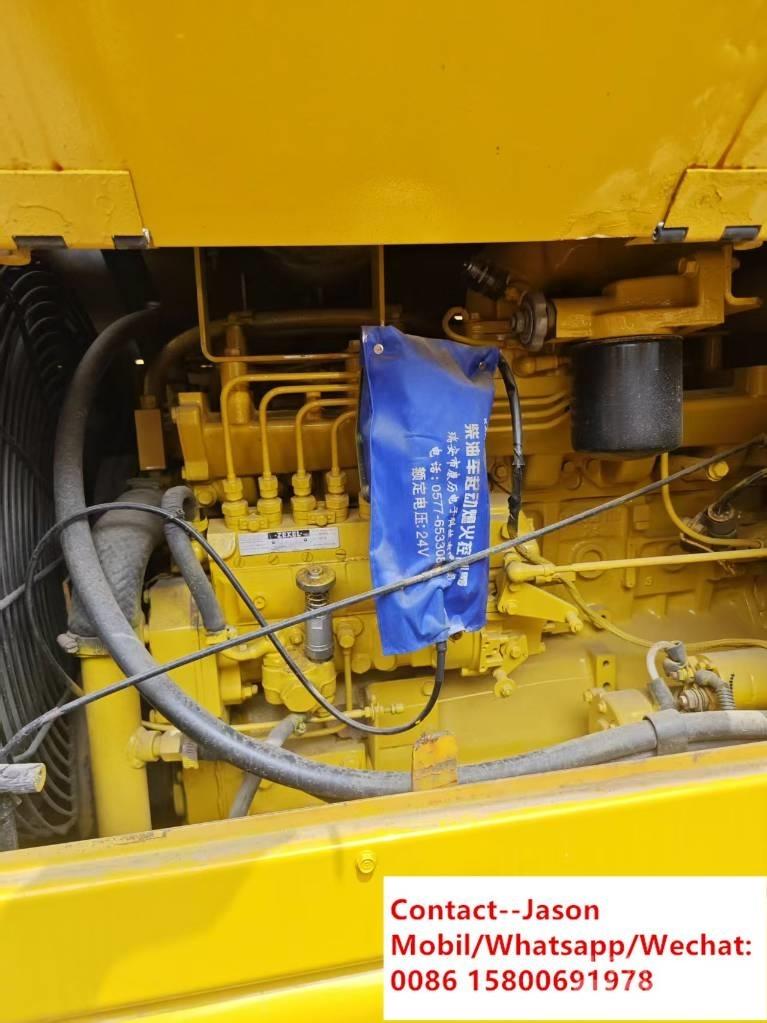 Komatsu WA 100 Iekrāvēji uz riteņiem