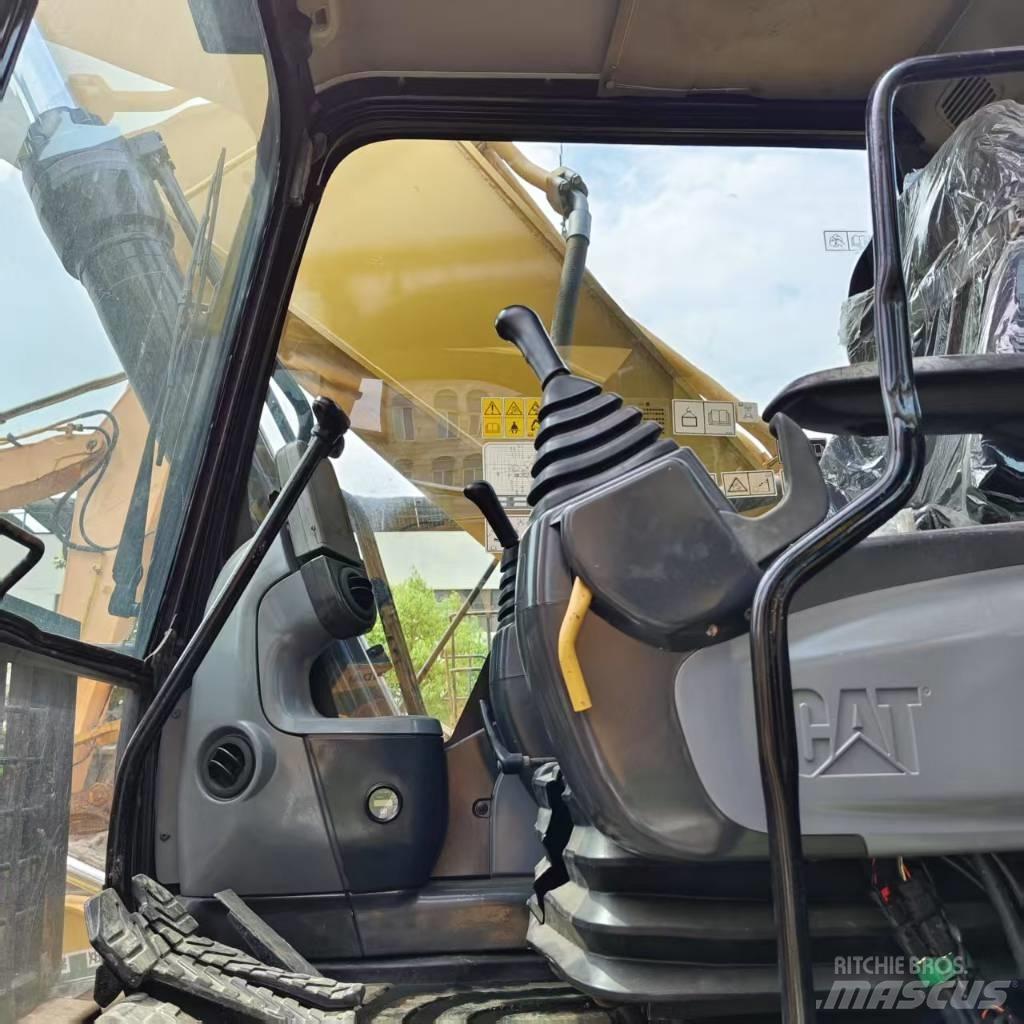 CAT 336D2 Kāpurķēžu ekskavatori