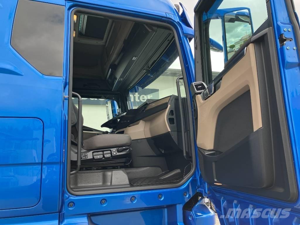 MAN TGX 26.510 Treileri ar āķi