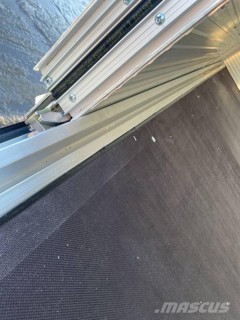 Volvo FM 330 Furgons