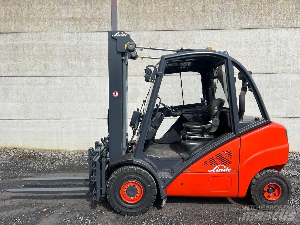 Linde H30D-01 Tehnika ar dīzeļa dzinēju