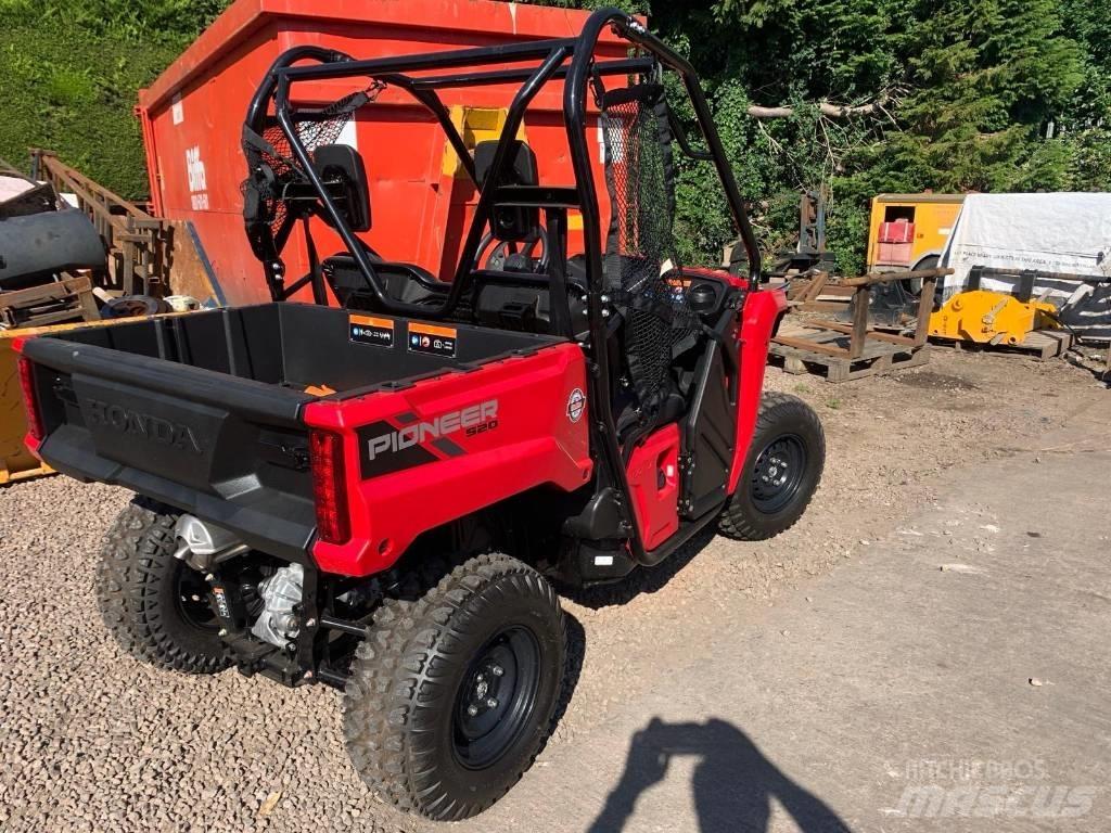 Honda Pioneer 520 Komunālās mašīnas