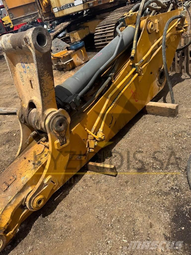 Liebherr R 934 Strēles un kausi